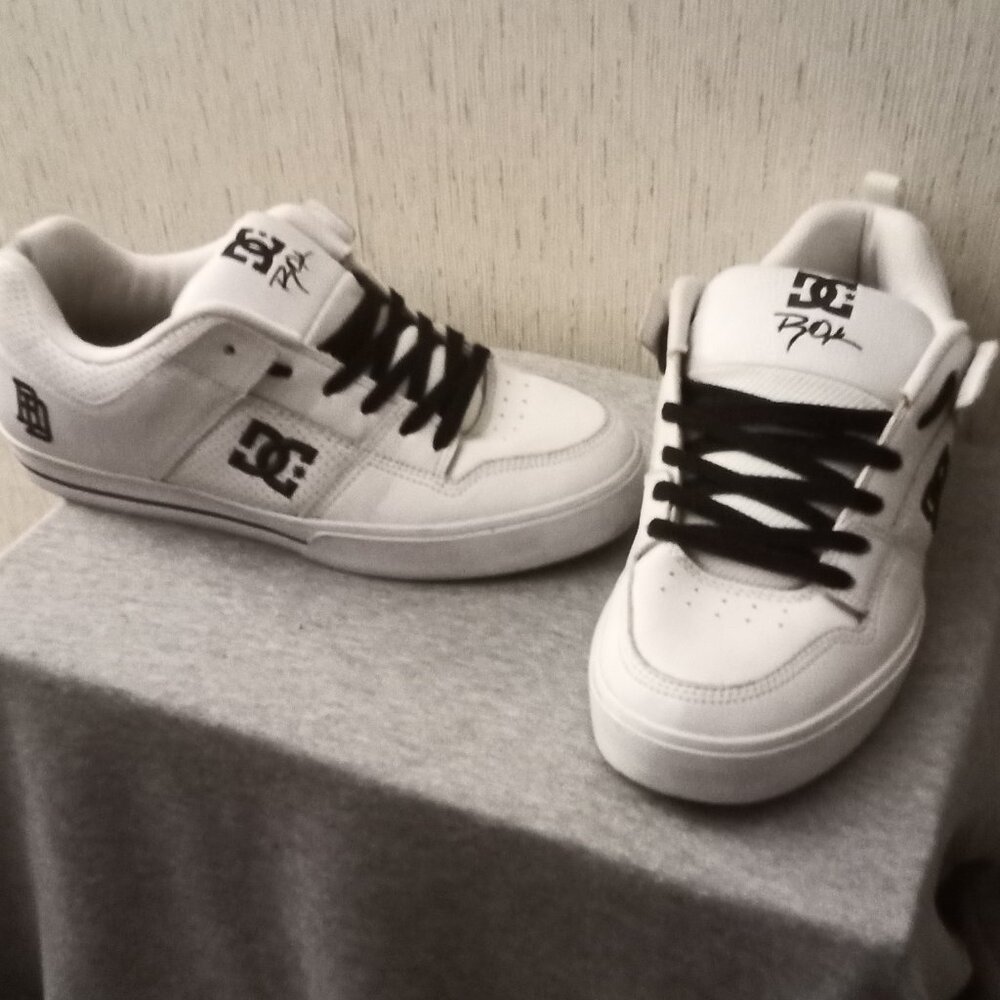 DC ROB DYRDEK PRO MODEL US 10.5